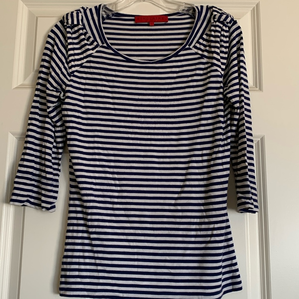 🐦 Sinclaire 10 (Saks Fifth Avenue brand) stripe top with shoulder bow details